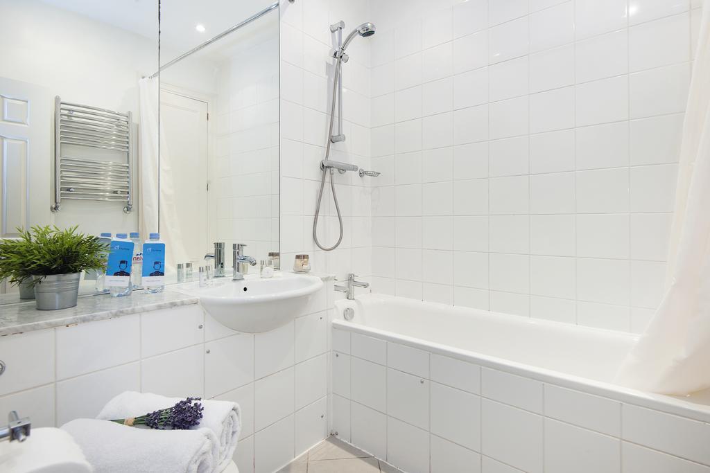 Appartement The Stratford Road Pied-A-Terre à Londres Extérieur photo